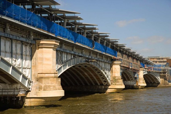 Peter Jeffree - Architecural Photographer - Blackfriars Bridge - East